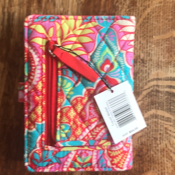Vera Bradley travel wallet - Picture 2 of 5